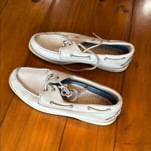 Women’s Sperry taupe/cream Boat Shoes-Size women 7.5